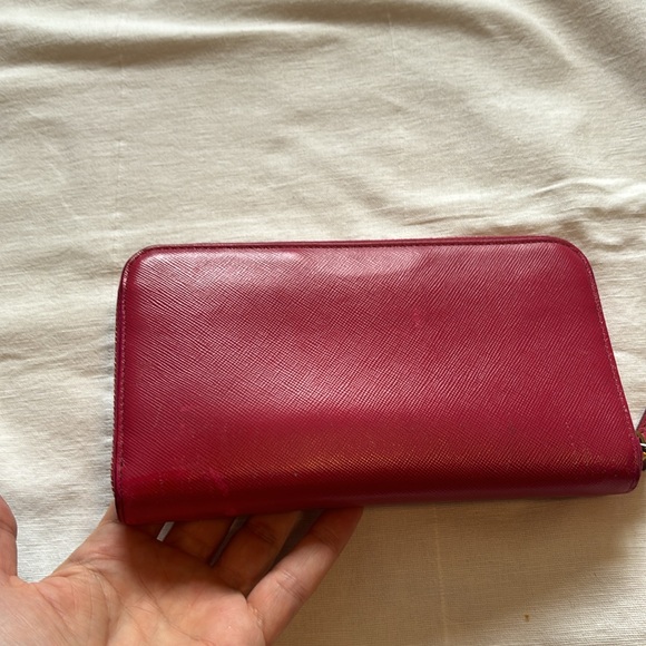 Prada Wallet - Picture 2 of 10
